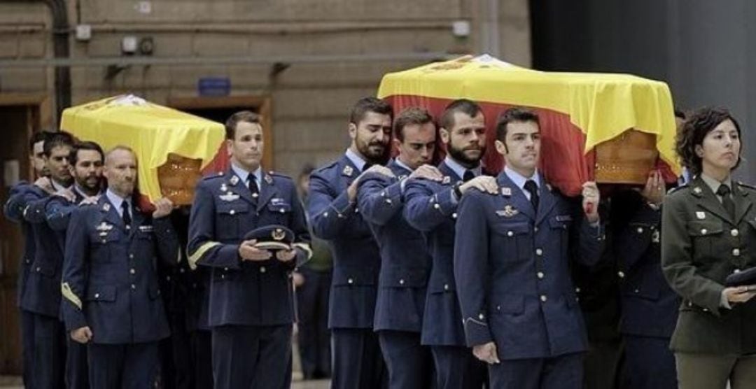 Funeral por los militares fallecidos