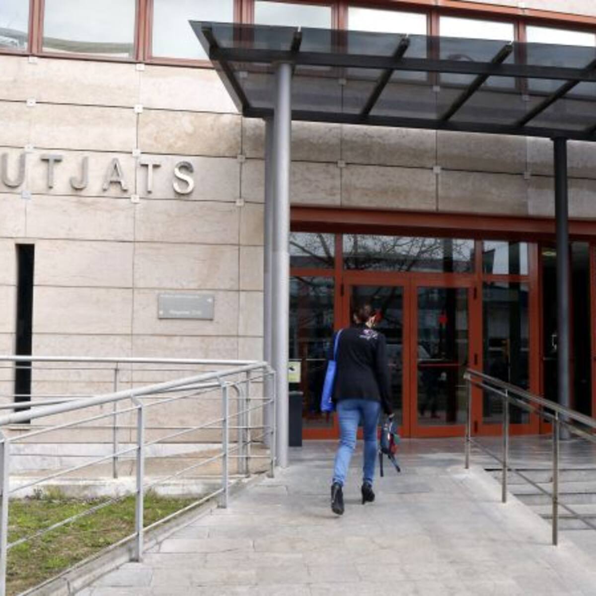 El Govern prepara un Reial Decret per evitar el col·lapse que auguren els jutjats de violència de gènere