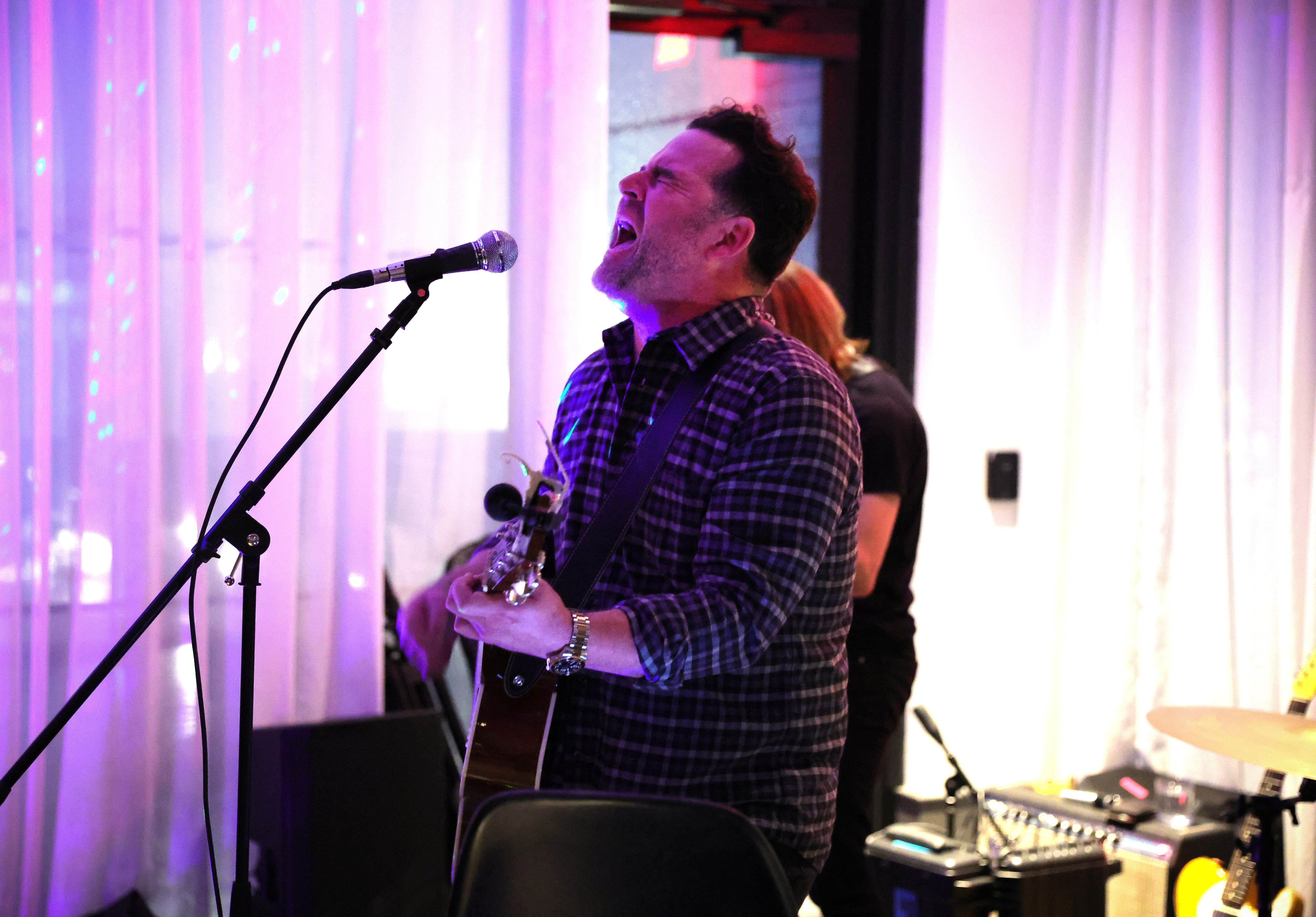 NASHVILLE, TENNESSEE - JANUARY 19: Recording artist David Nail performs at The Pool Club Rooftop Bar at Virgin Hotels Nashville on January 19, 2022 in Nashville, Tennessee. (Photo by Jason Kempin/Getty Images)