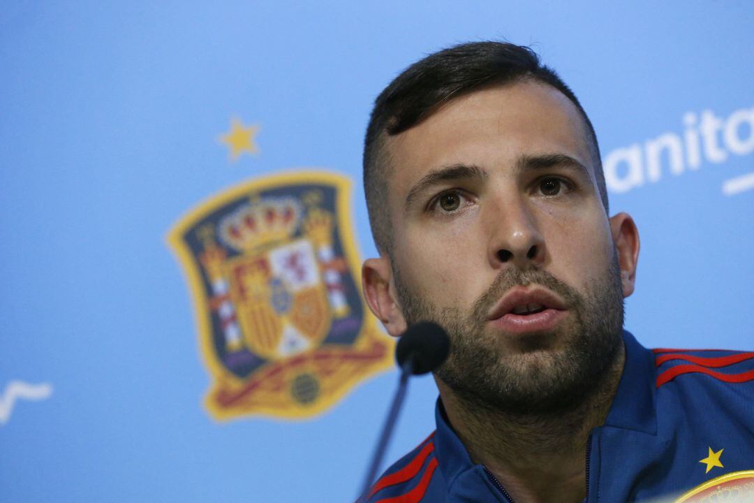 El lateral izquierdo de la selección española de fútbol, Jordi Alba, durante un acto promocional en la Ciudad del Fútbol de Las Rozas.