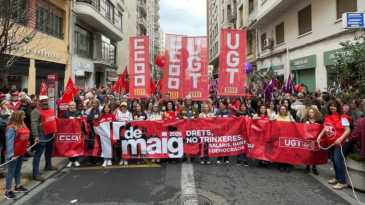 UGT y CCOO se manifiestan con el lema 'Derechos, no trincheras': "Tenemos motivos de sobra para llenar las calles"