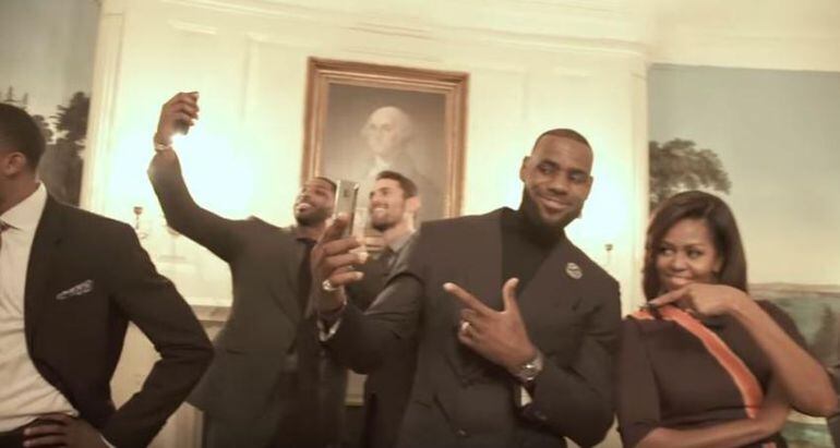 Lebron James, junto a Michelle en el vídeo que grabaron en la Casa Blanca