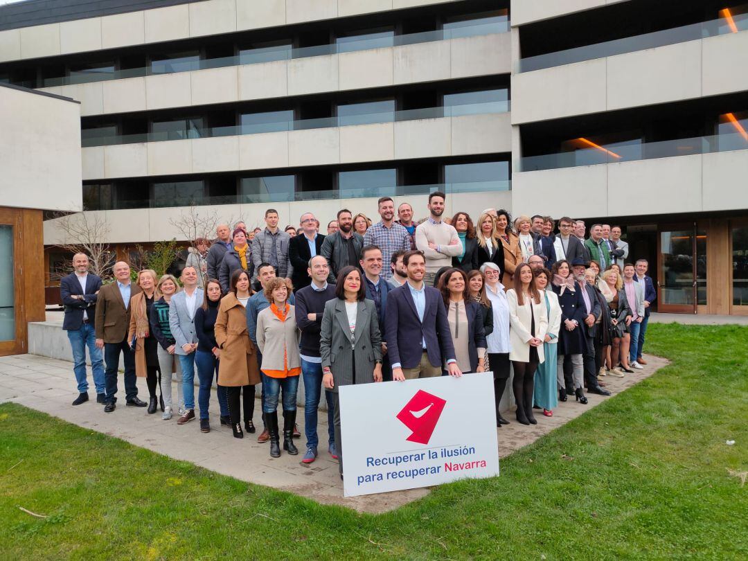 Sergio sayas ha presentado a su equipo en Pamplona