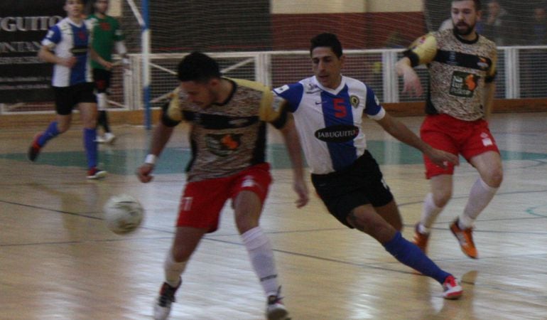 Momento del partido entre Hércules SV y Segovia