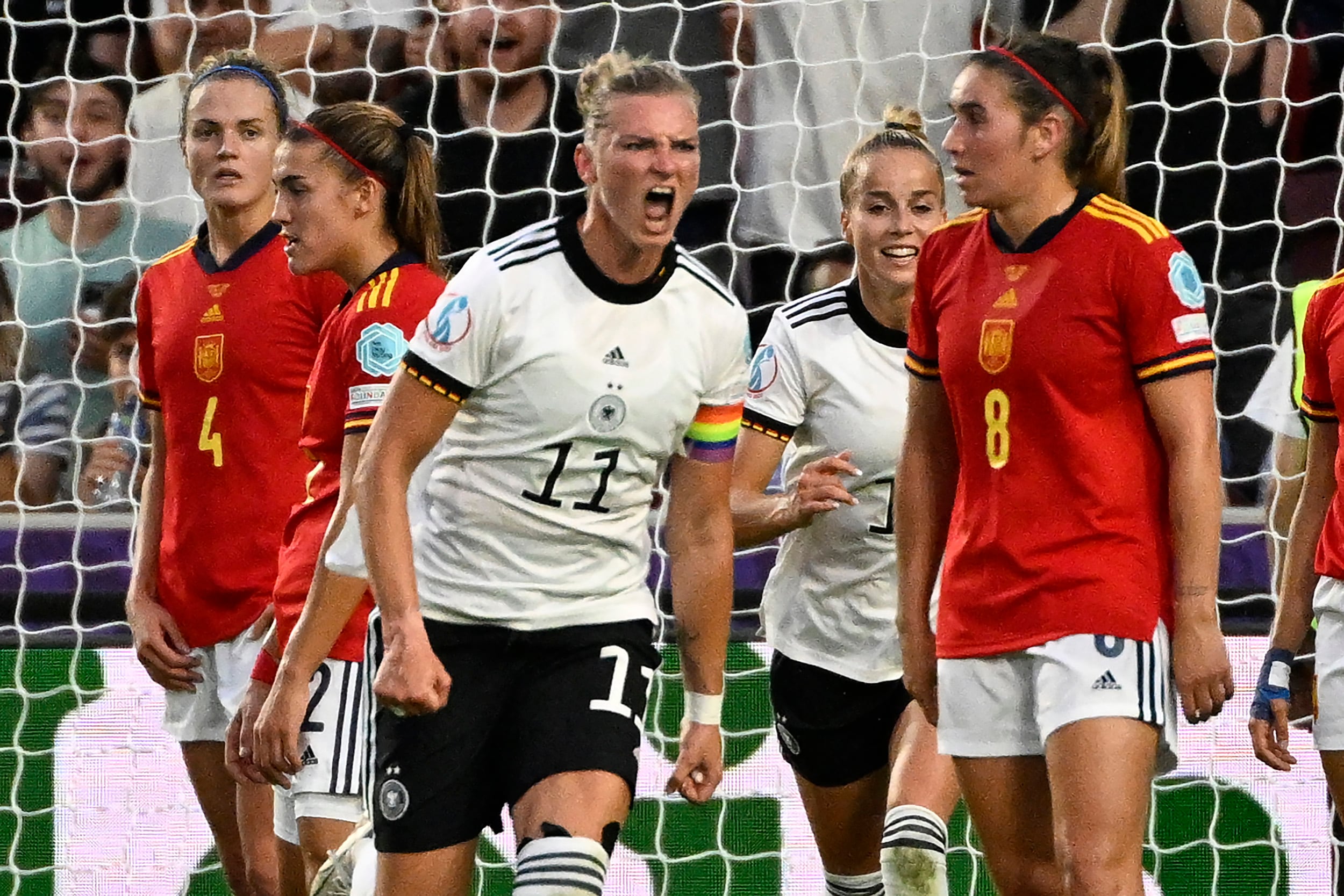 Popp celebra el segundo gol de Alemania.