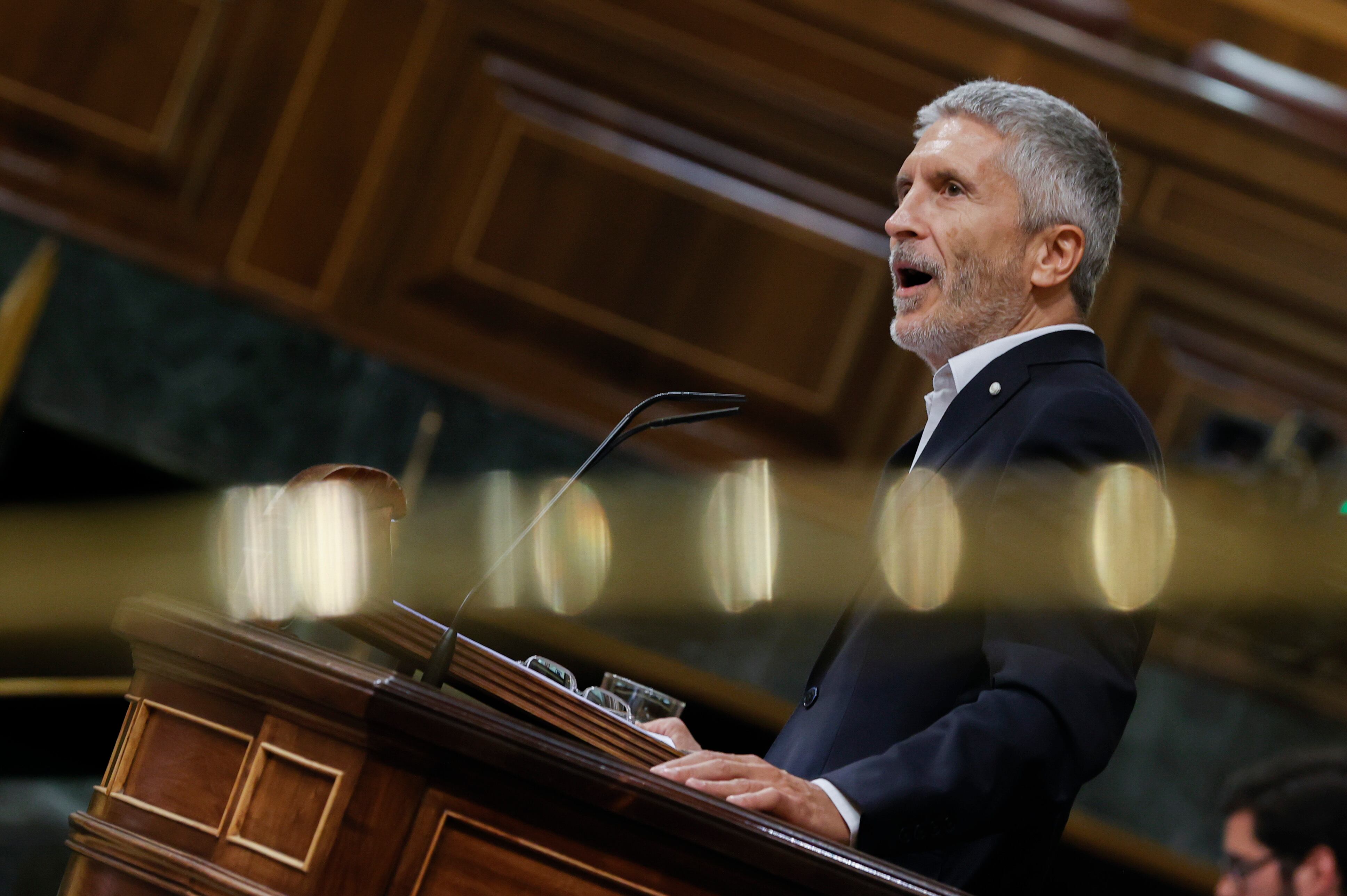 El ministro del Interior, Fernando Grande-Marlaska, interviene durante el pleno celebrado el Congreso de los Diputados este miércoles en Madrid