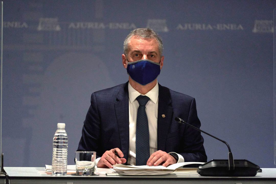 El lehendakari, Iñigo Urkullu, durante la última reunión del comité asesor del Plan de Protección Civil de Euskadi (LABI),