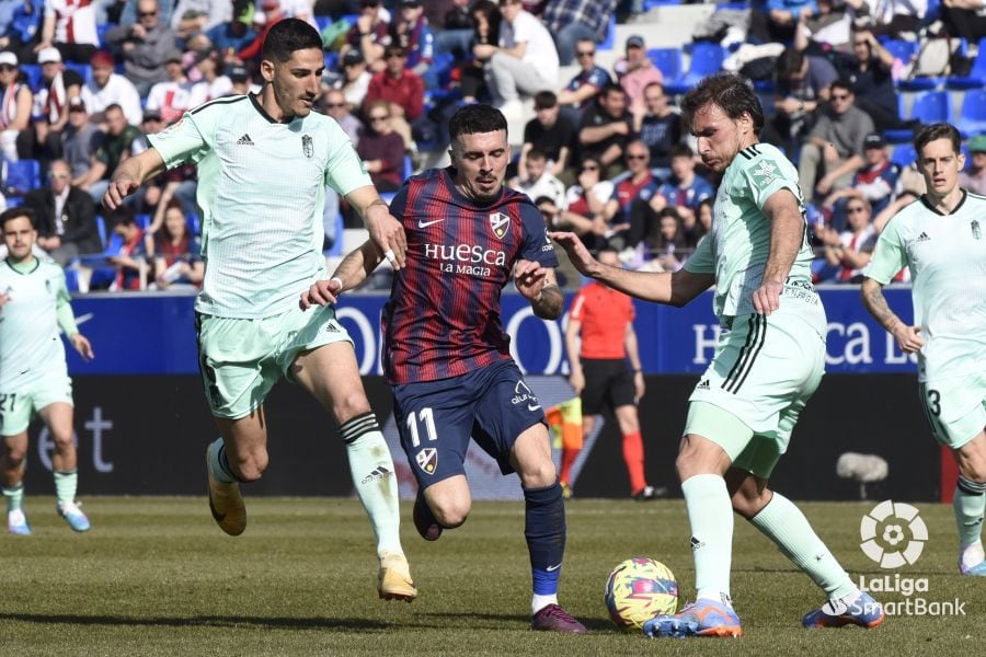 Joaquín marcó el gol de la SD Huesca ante el Granada