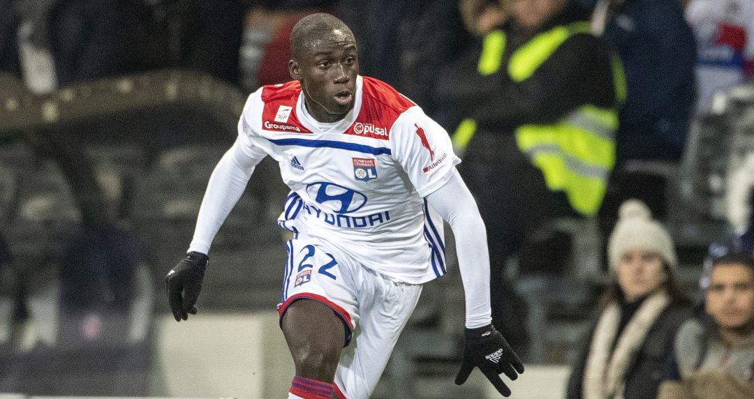 Mendy, durante un partido con el Lyon