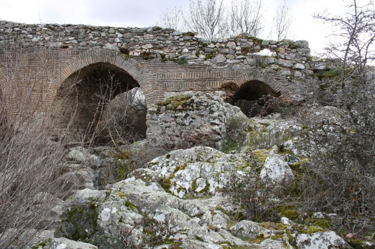 Puente del Naranjo de Martín Muñoz de las Posadas