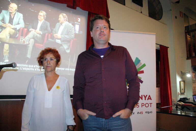 Gerard Bargalló acompanyat d'Hortènsia Grau després de les eleccions del 27-S. 