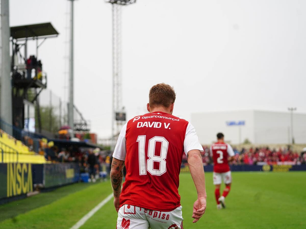 David Vicente: "La clave del Real Murcia es defender hacia arriba con un gran ritmo físico"