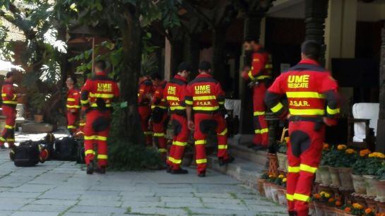 La Unidad Militar de Emergencias en Katmandú