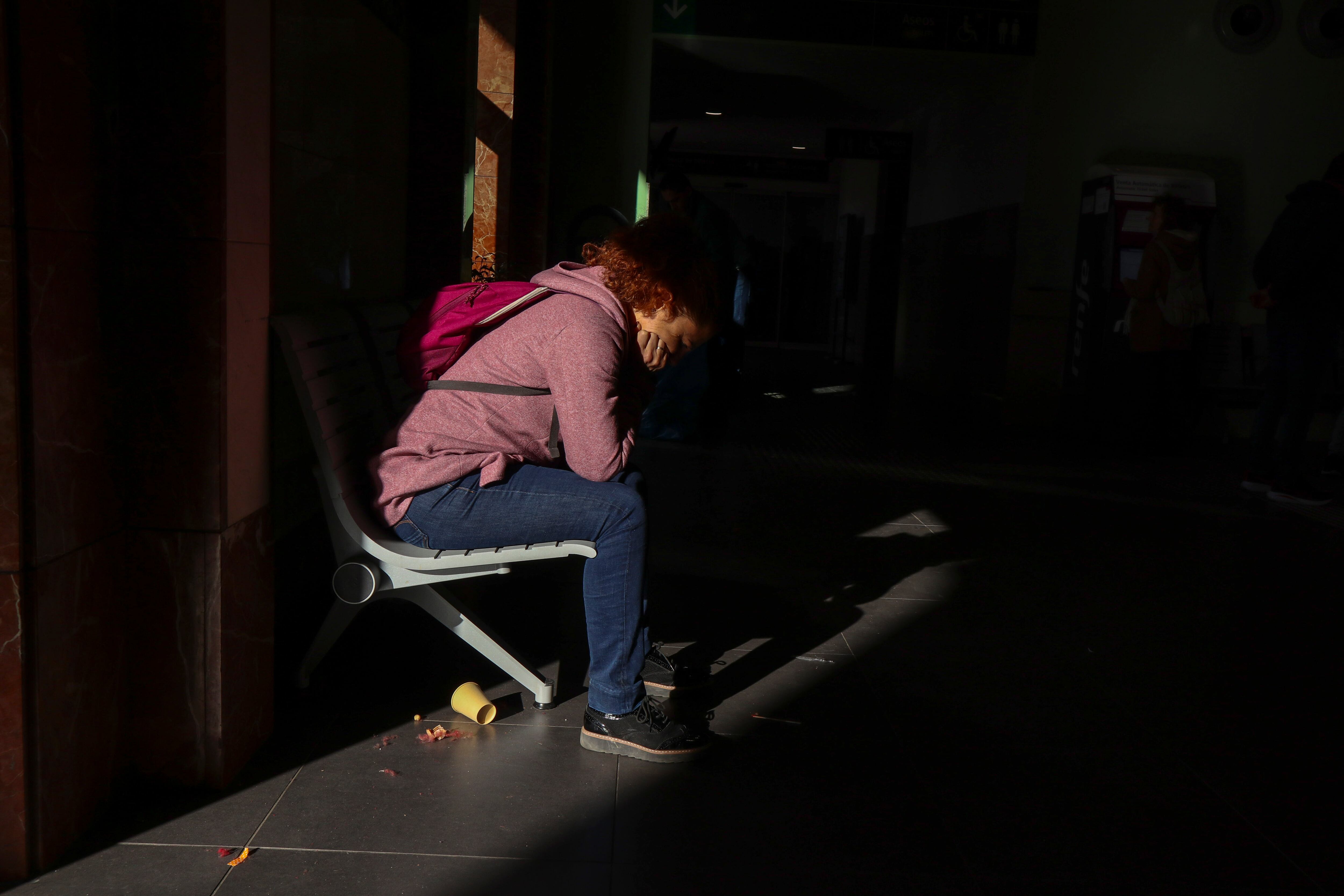 Los pasajeros de un tren que el apagón dejó tirados en Zamora