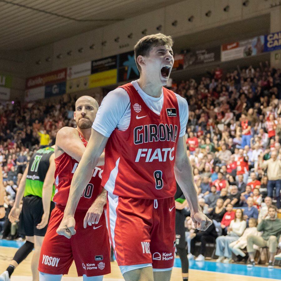 Prkacin (8) celebra la victòria amb Quino Colom (10)