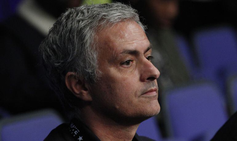 Mourinho, durante un combate de boxeo en el O2 Arena de Londres