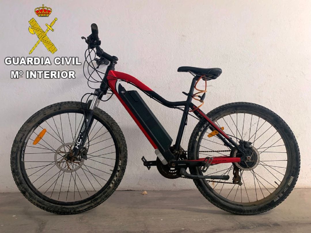 Una de las dos bicicletas eléctricas sustraidas, valorada en 1.800 euros.