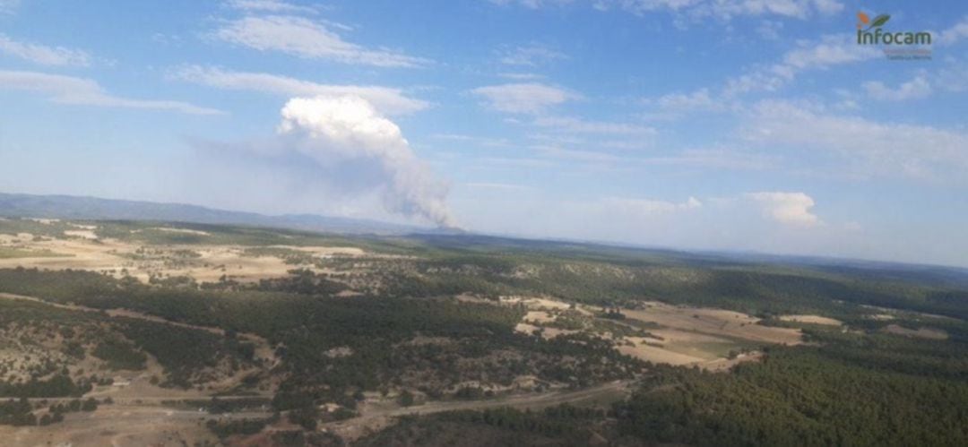 Incendio en Víllora, en la Serranía Baja, detectado este domingo por un vigilante fijo