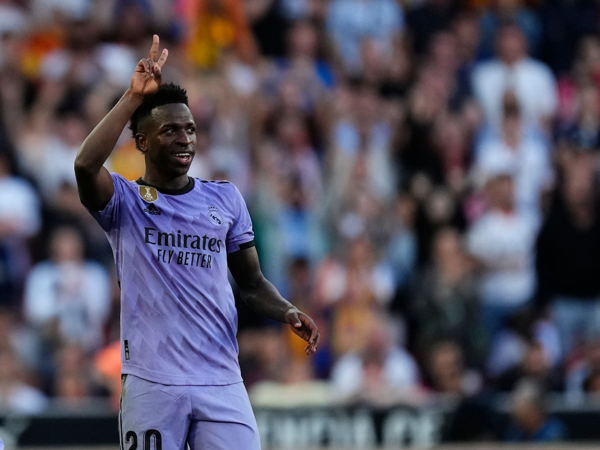 La Policía identifica a uno de los aficionados que llamó 'mono' a Vinicius y tiene localizado a otro cuya identidad aún se desconoce