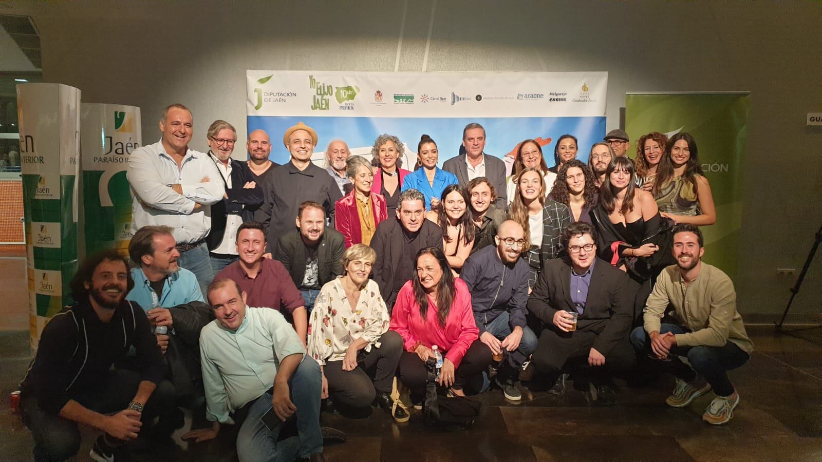 Foto de familia de los X premios Rodando por Jaén.