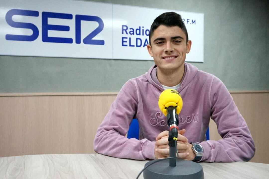 Sergio Ortuño &quot;Ortu&quot; vuelve a vestir la camiseta del Eldense dispuesto a conseguir el ascenso a Segunda B