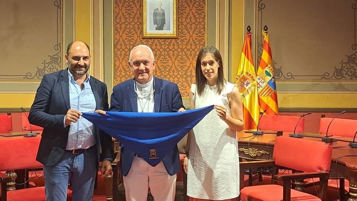 Fernando Torres, Ángel Pérez y Lorena Espiérrez. Foto: Ayuntamiento de Barbastro