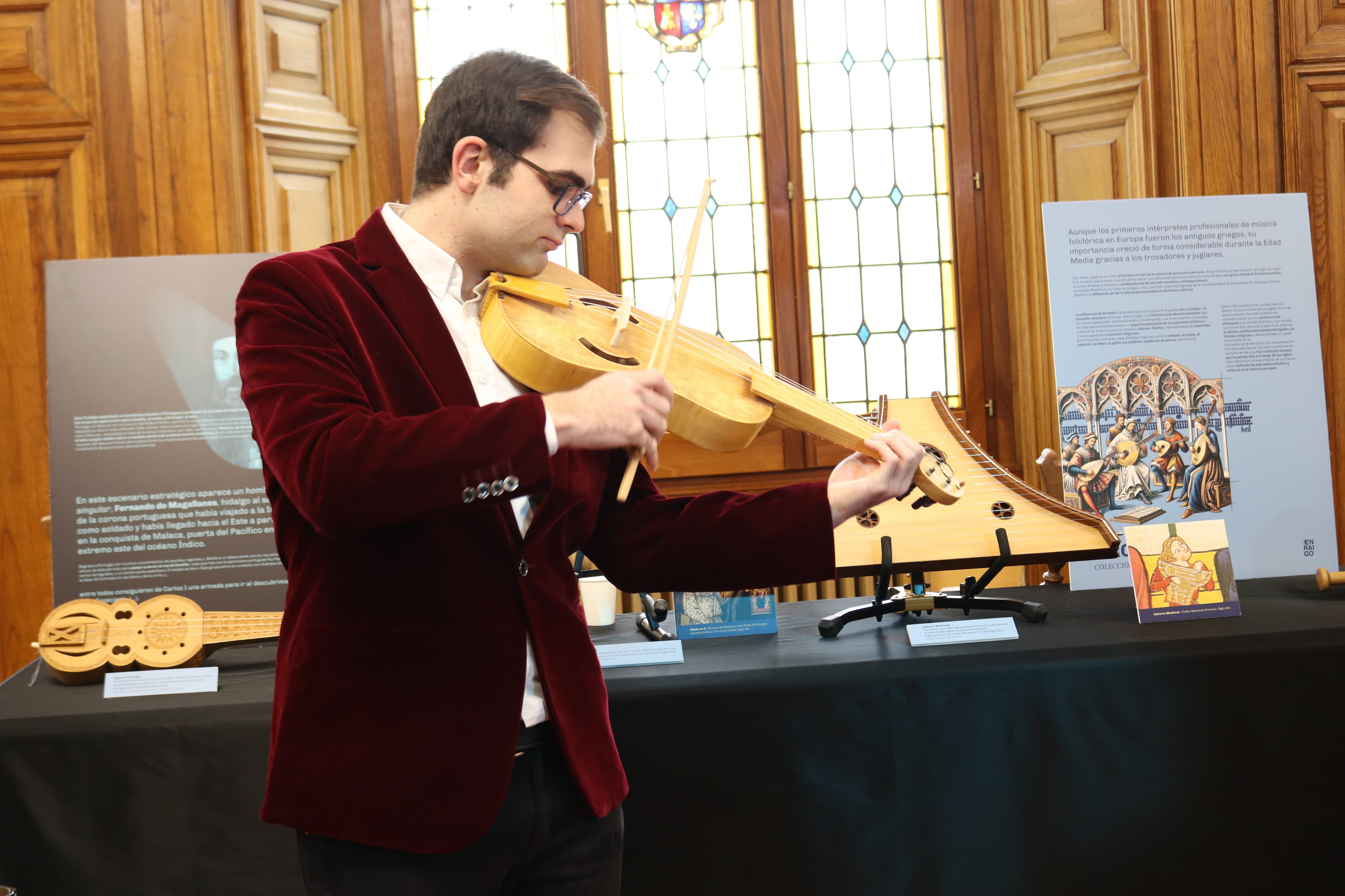 ‘Viajando con los instrumentos’  en el salón de plenos del Ayuntamiento de Palencia