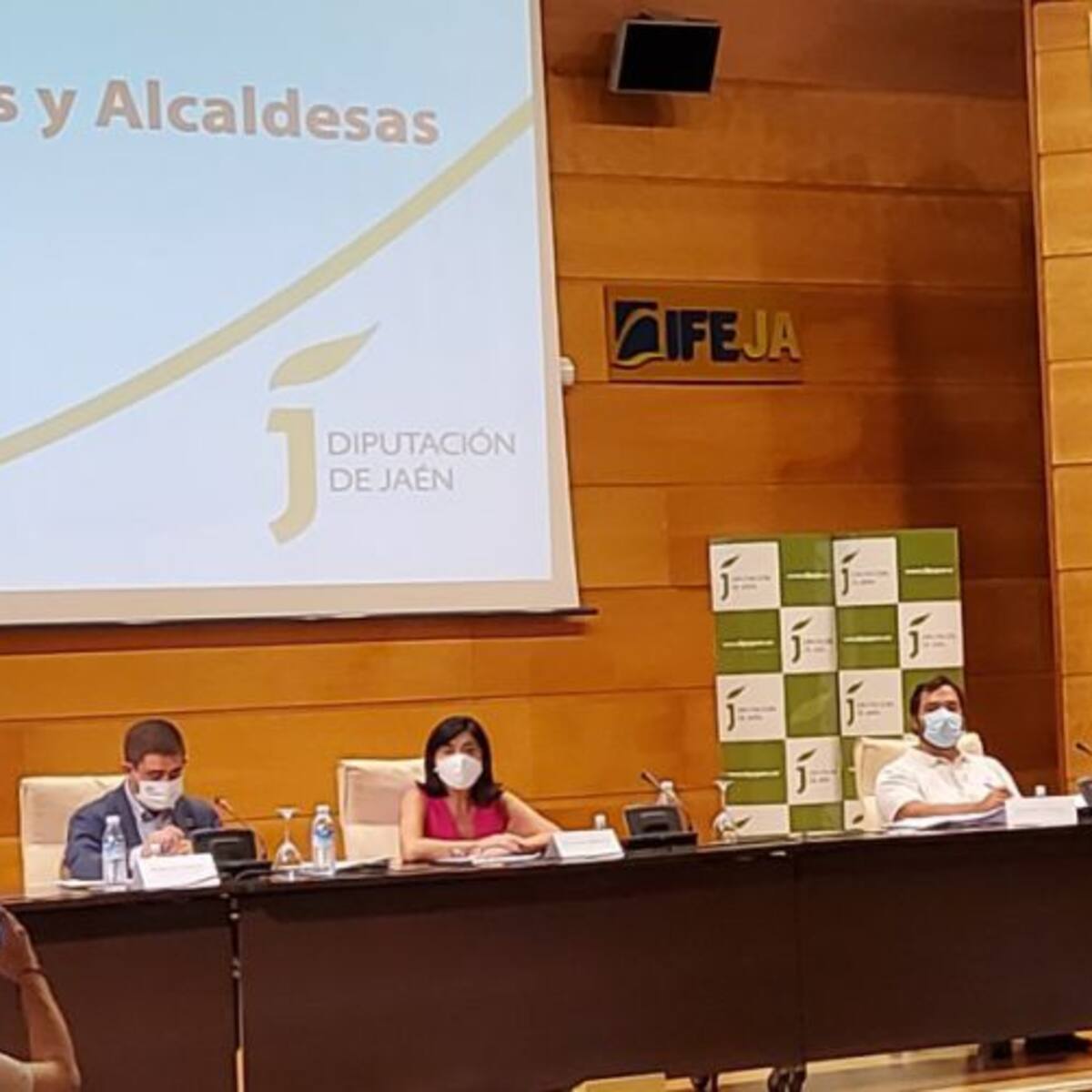 Francisco Reyes denuncia que Juan Manuel Moreno no ha respondido a la petición de reunión de la FEMP