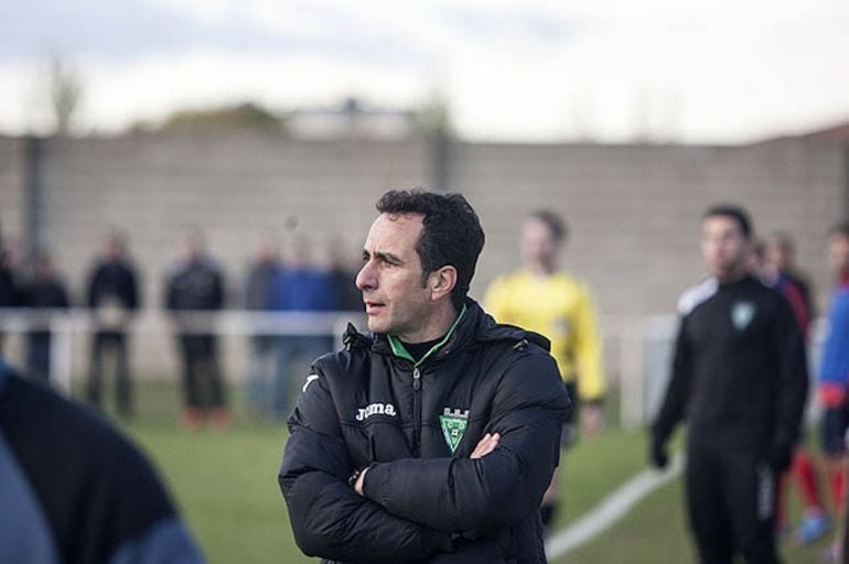 Francis Olea en su época de entrenador del CD Villamuriel