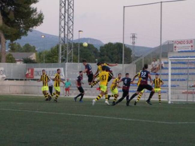 El Paterna lo intentó hasta el final