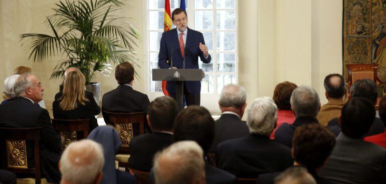 GRA135. MADRID, 01/10/2015.- El presidente del Gobierno, Mariano Rajoy, durante su intervención en la presentación del Marco de Actuación para las Personas Mayores del Ejecutivo, que ha presidido hoy en el Palacio de la Moncloa coincidiendo con el día de 