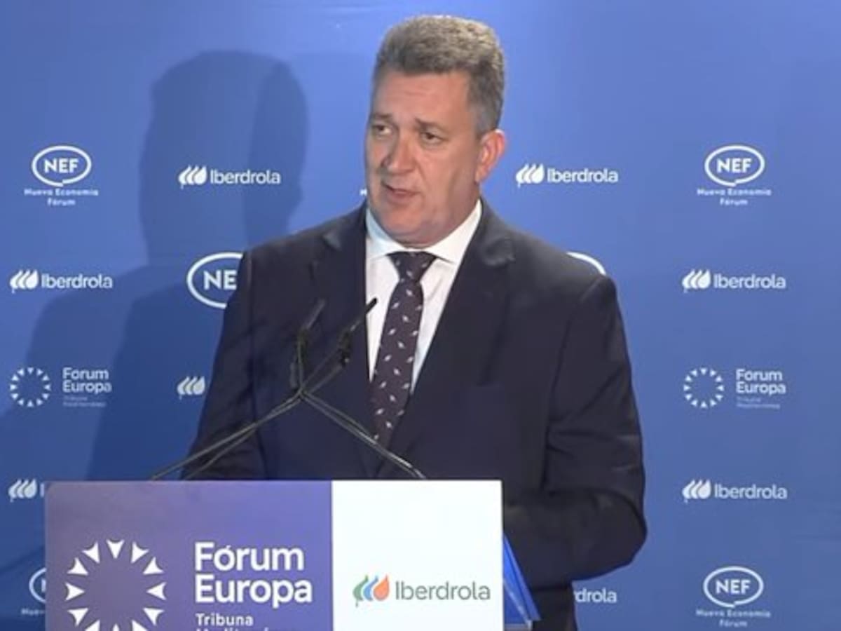 Infraestructuras estudia dos nuevas estaciones para los autobuses en València