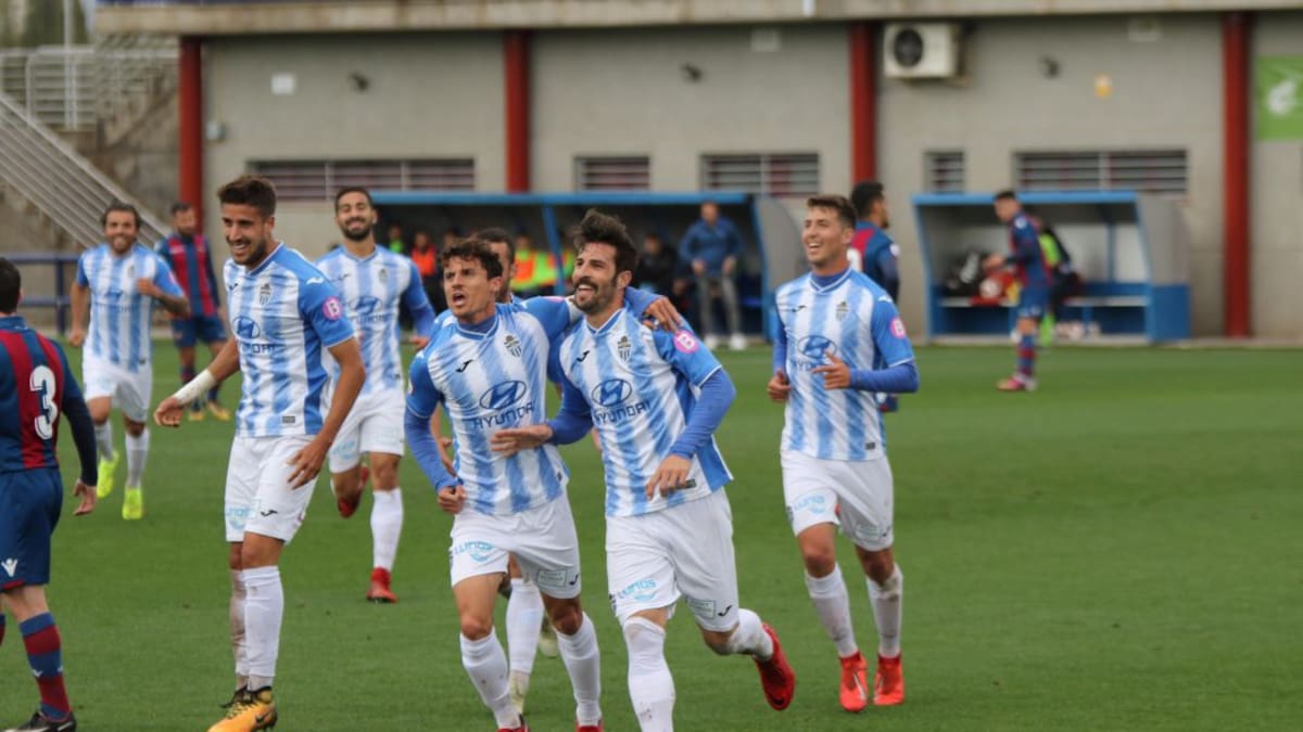 El Atlético Baleares ya sueña con levantar el título