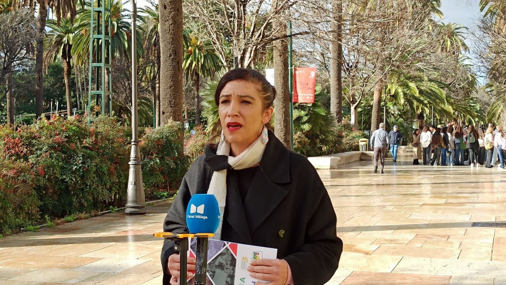 La portavoz adjunta del grupo municipal de Con Málaga, Toni Morillas, atiende a los medios
