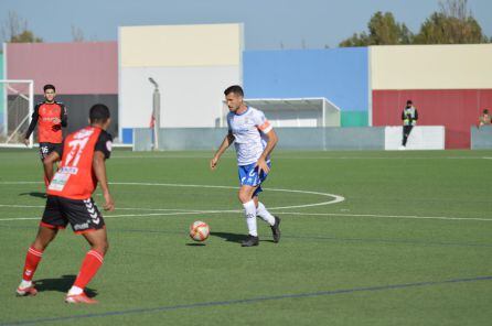 El capitán del Xerez CD Álex Colorado en el Manuel Polinario