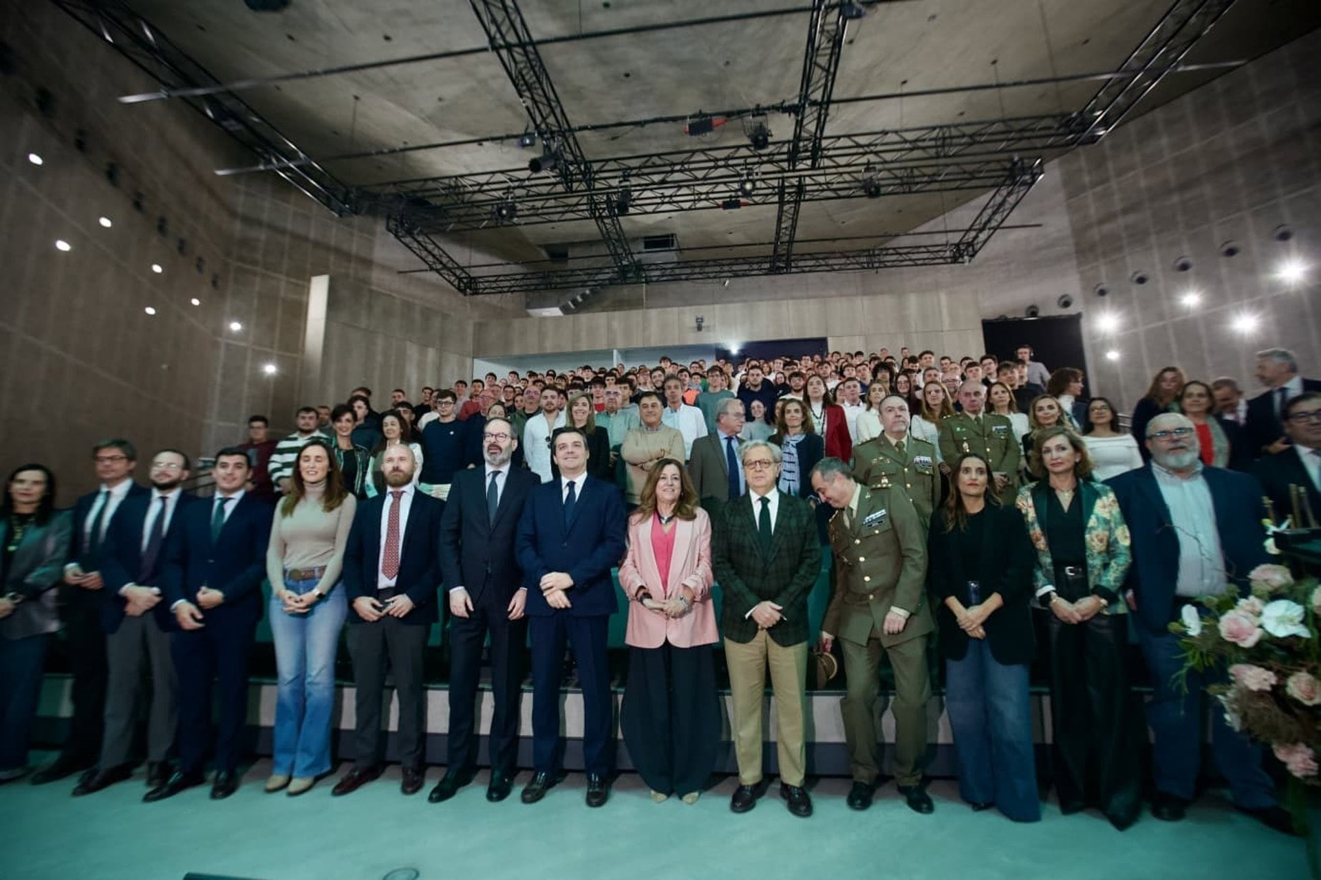 10/11/2025 La Junta oferta 2.100 plazas de FP en 31 ciclos para opositar a la Base Logística del Ejército.
La consejera de Desarrollo Educativo y Formación Profesional de la Junta de Andalucía, María del Carmen Castillo, ha informado este lunes en Córdoba que la oferta de Formación Profesional (FP) directamente vinculada a la futura Base Logística del Ejército de Tierra (BLET).
ESTHER LOBATO - EUROPA PRESS