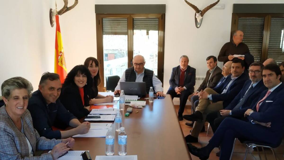 "La caza ha ayudado a mantener la cabra hispánica en Gredos"