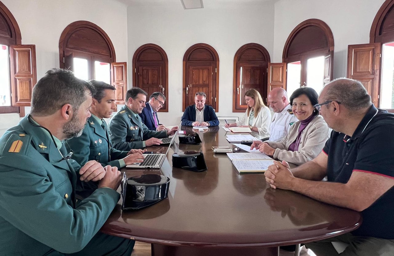 Junta Local de Seguridad en el Ayuntamiento de Pinos Puente (Granada)