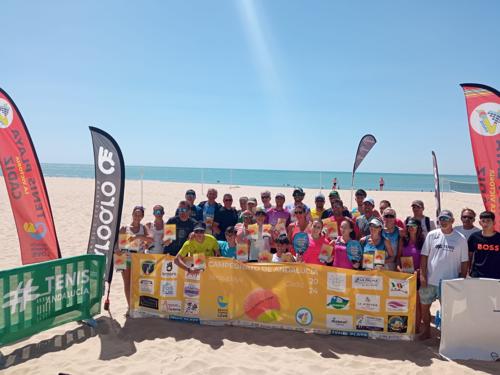 Foto de familia de los participantes almerienses