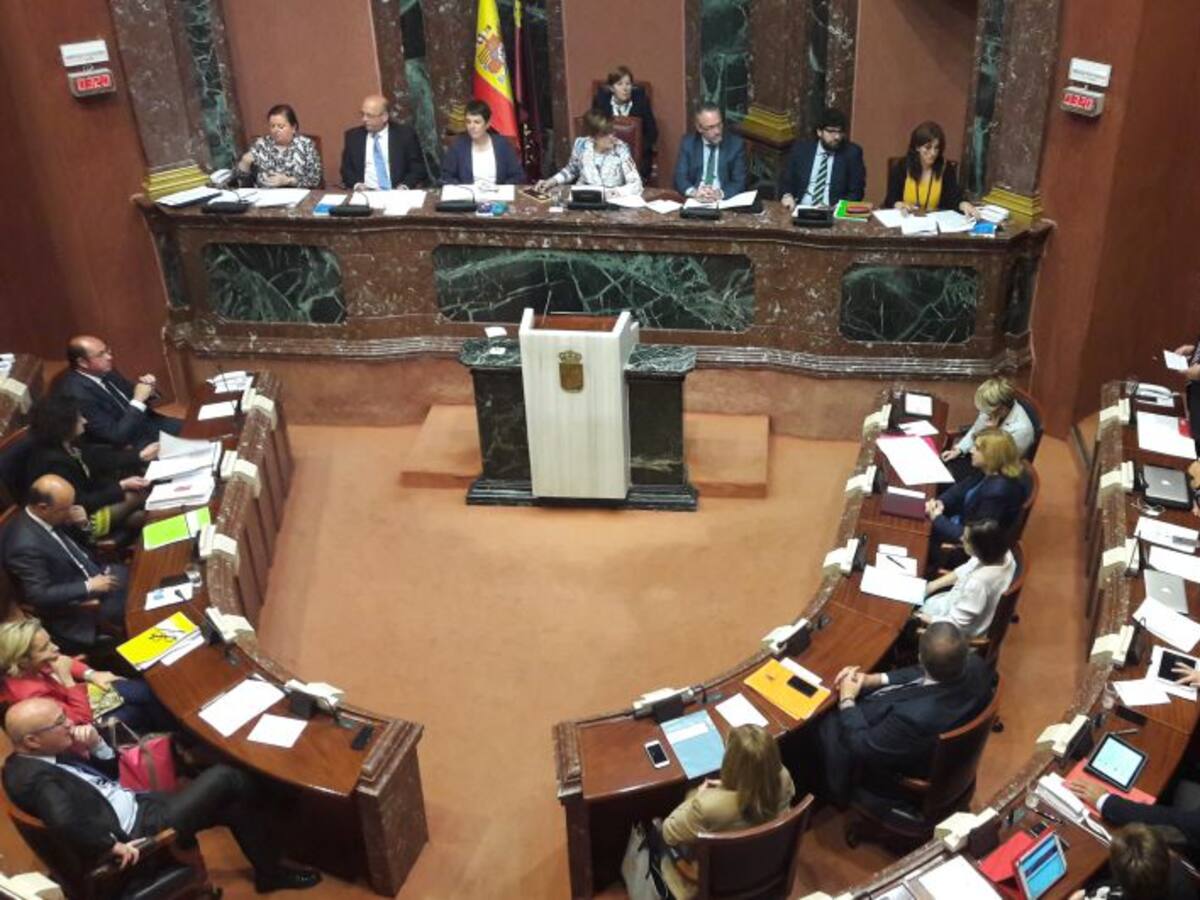 Presidencia plantea cubrir las plazas de bomberos con funcionarios de entidades consorciadas