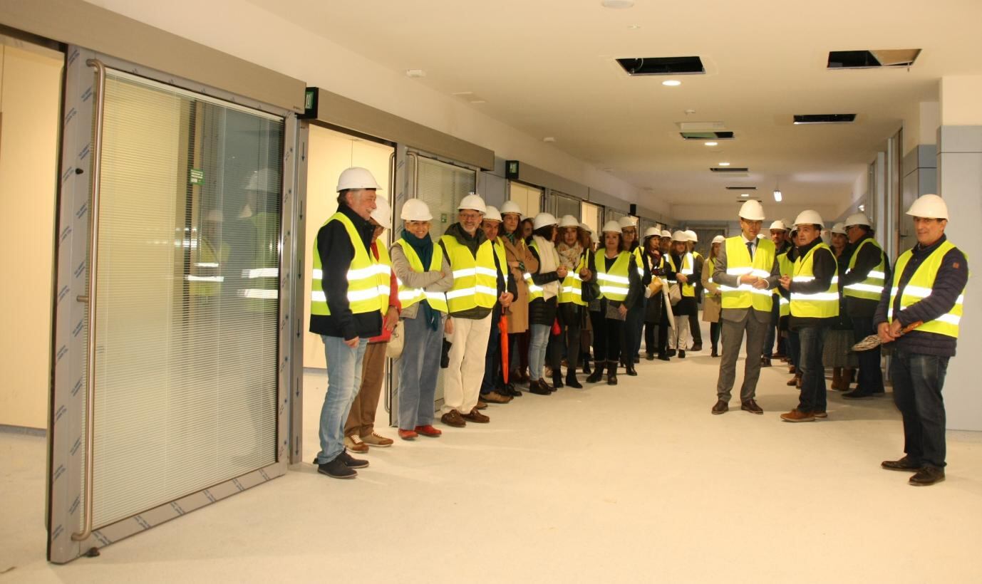 Visita realizada por responsables del bloque de especialidades médicas al nuevo Hospital de Cuenca
