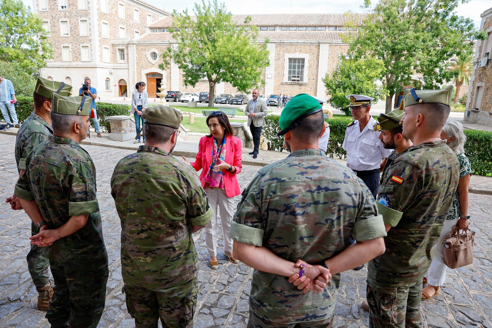 Visita a los soldados ucranianos que reciben formación en el marco de la misión EUMAM