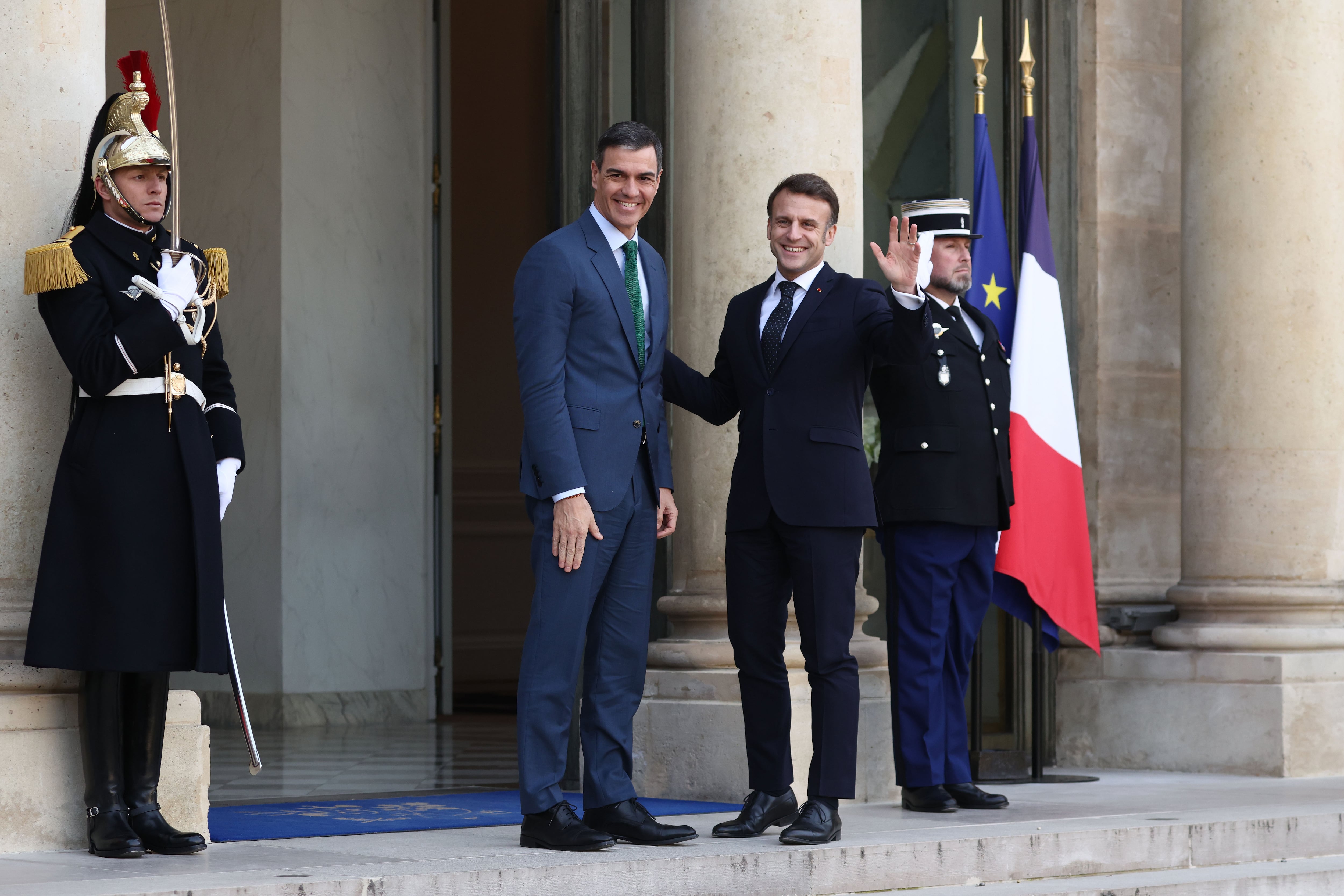 Pedro Sánchez exige la participación de Ucrania y la UE en las negociaciones con Rusia "para lograr una paz duradera y justa"