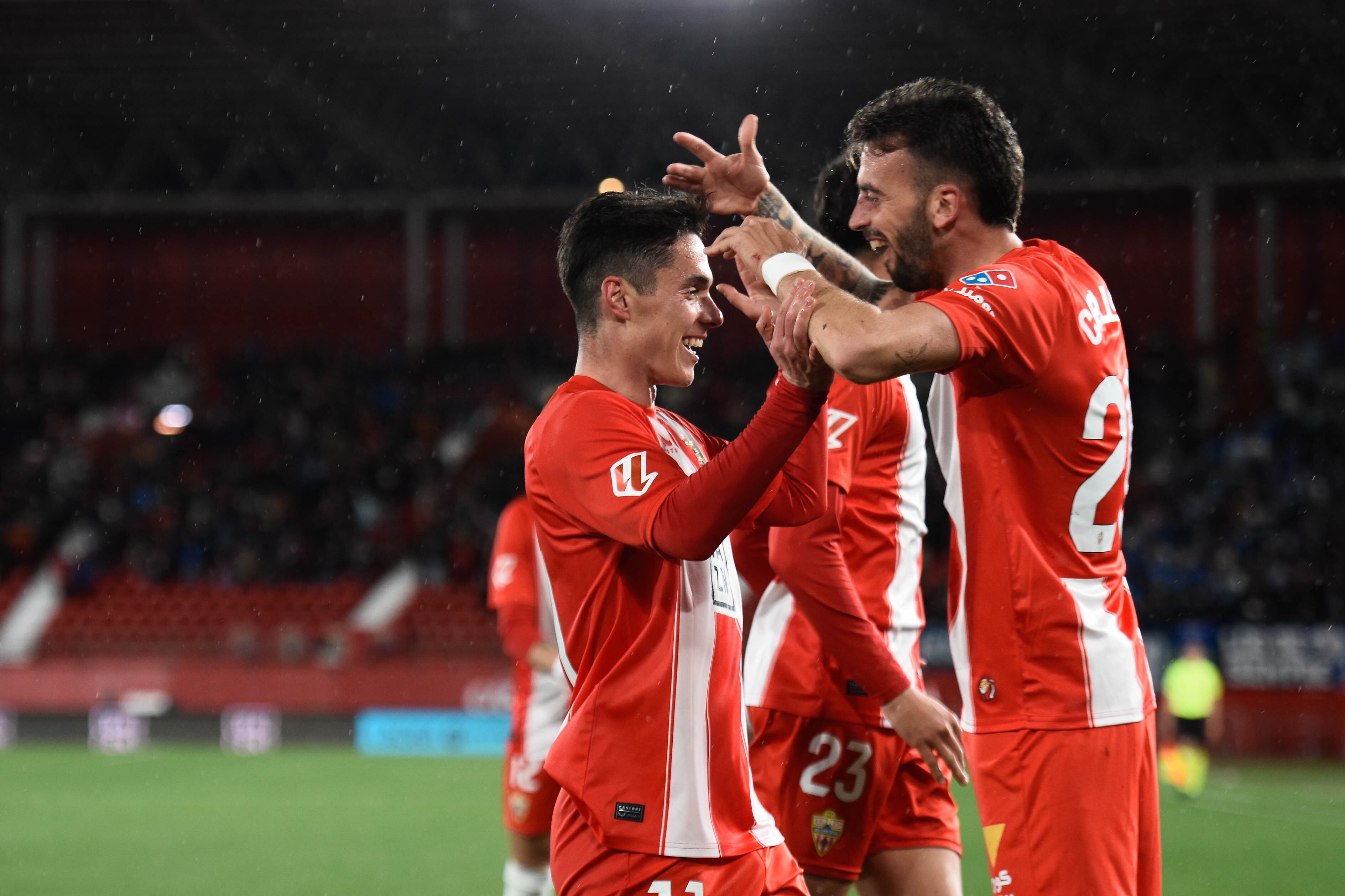 Centelles se ha convertido en uno de los fijos en el Almería.