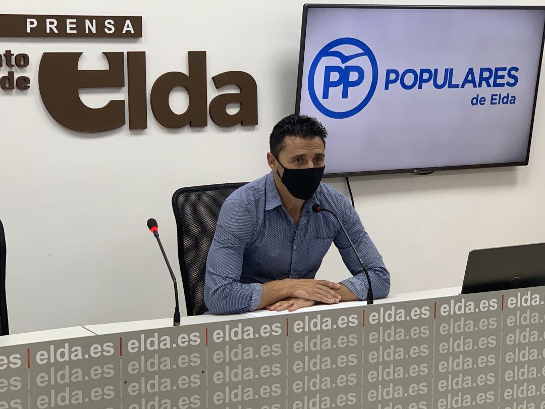 Alberto García, edil del PP en Elda, ha criticado el proceso de los prespuesto participativos