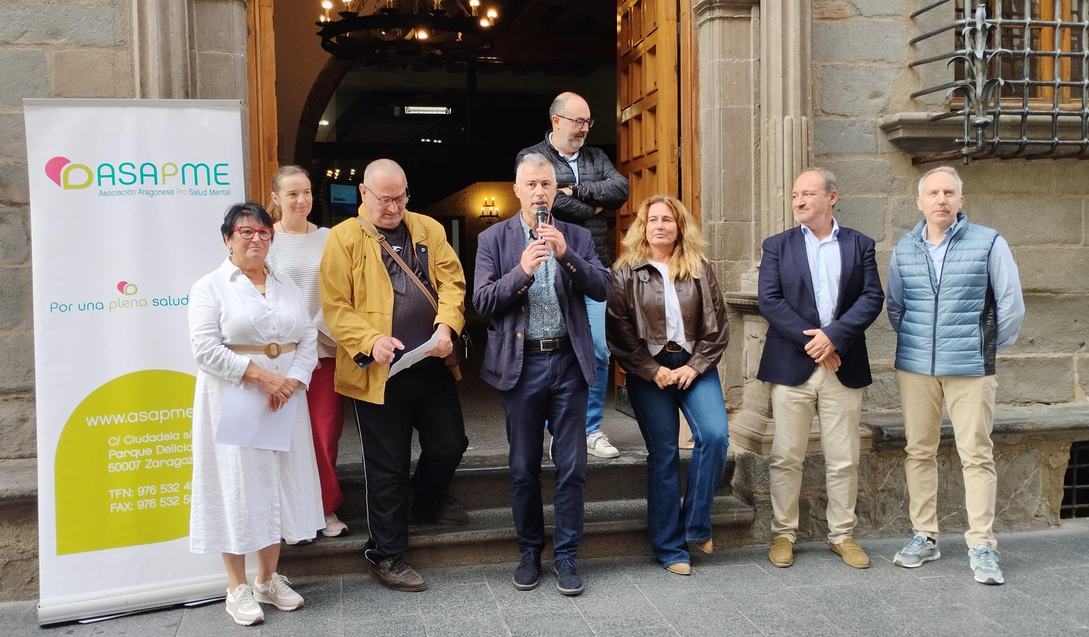 Los manifiestos se leían en la puerta de los aytos de Jaca y Sabiñánigo (en la foto el de Jaca)