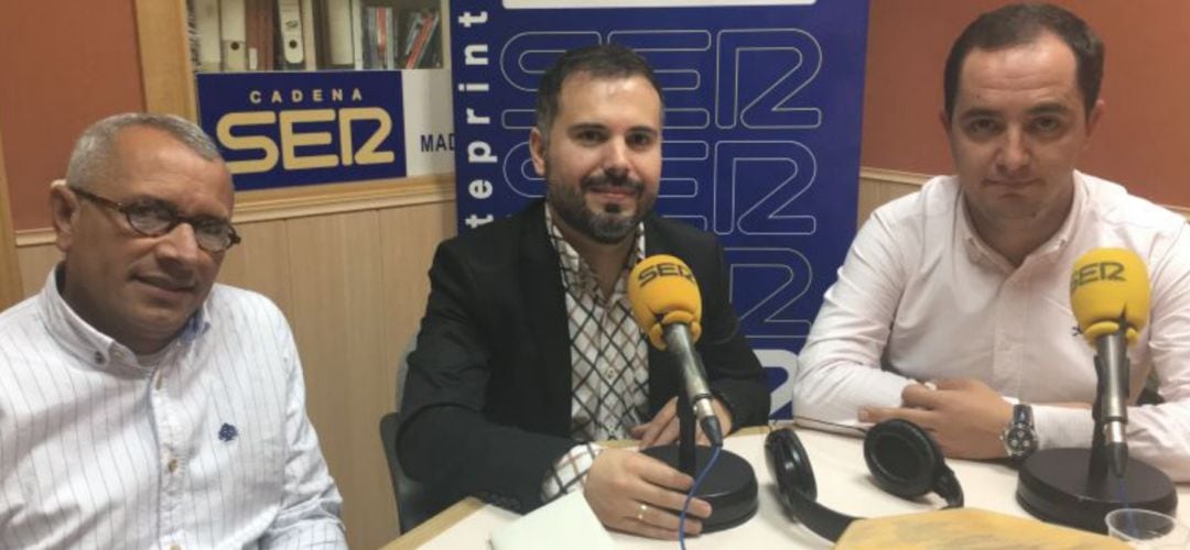 Hugo Paternina, a la izquierda de la imagen