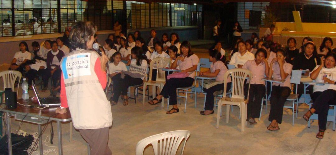 Una de las charlas con mujeres de Ecuador