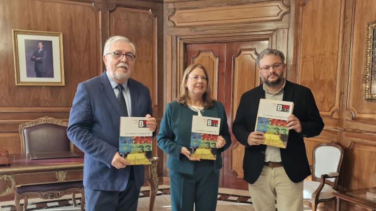 El PP ganaría las elecciones sin mayoría absoluta y PSOE y Vox empatan en escaños