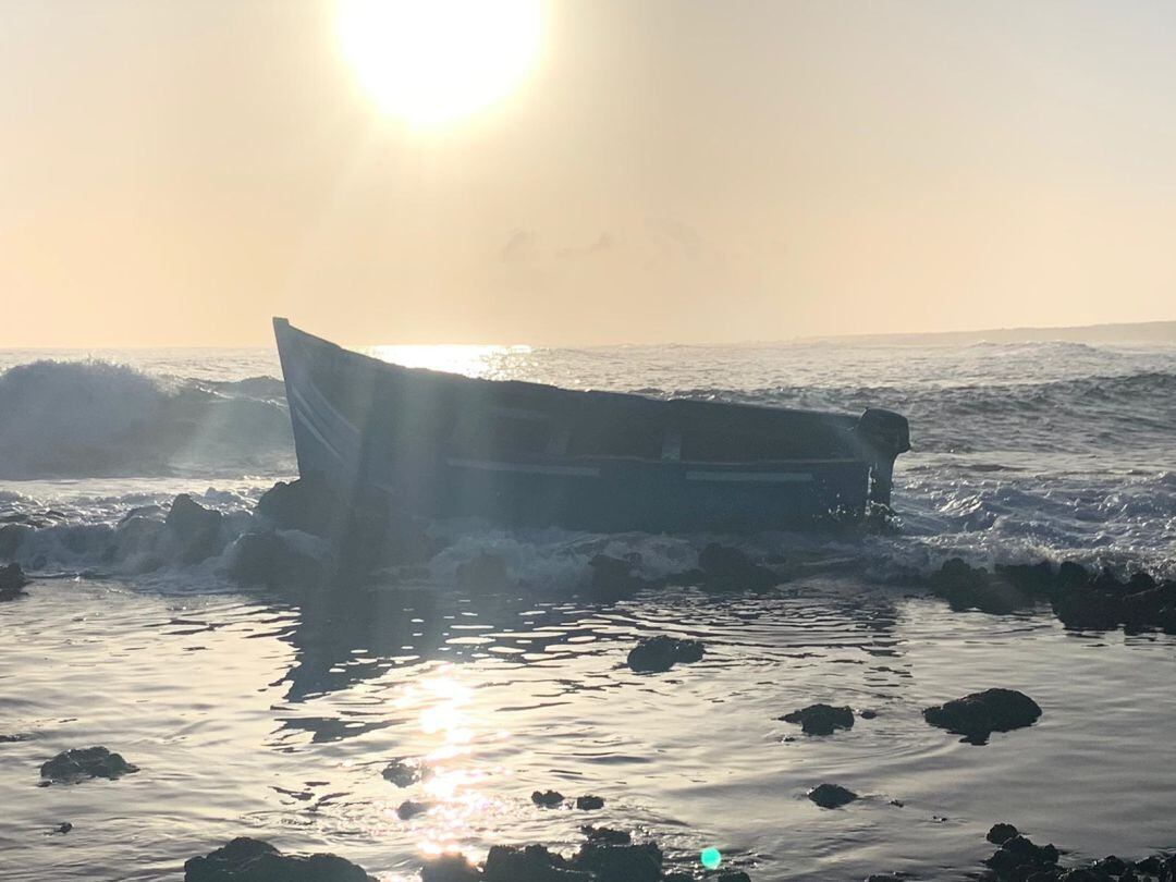 Imagen de archivo de otra patera llegada al norte de Lanzarote.